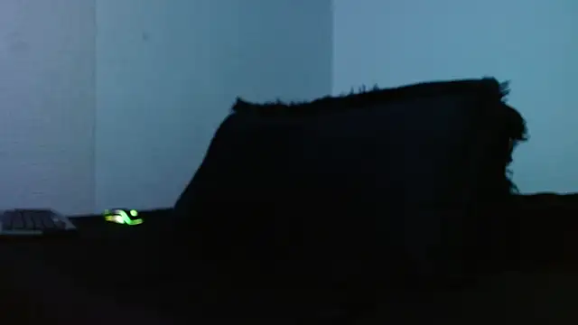 Snapshot of Lliam_2 chatting on September 27, 5:27 am Lliam 2 online show from September 27, 5:27 am