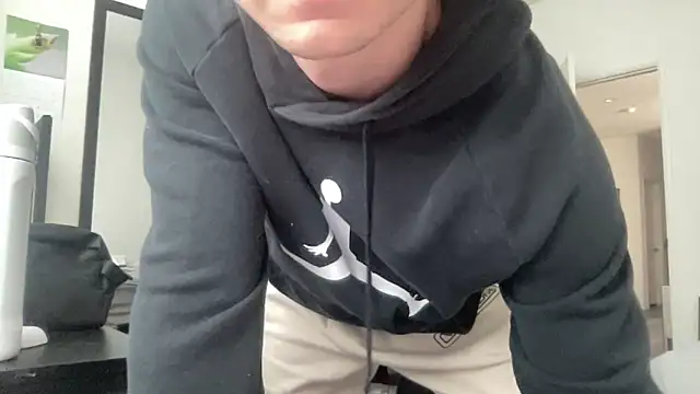 ryan 28747 online show from December 3, 8:26 pm