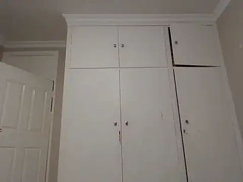 sydmanyoba online show from October 2, 4:33 pm