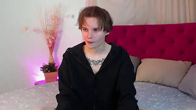 DemianEnglen online show from April 11, 9:24 am