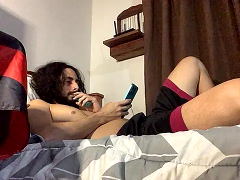 Nooneisthis online show from December 14, 8:32 am