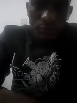 Snapshot of diablok1705 chatting on October 9, 4:34 pm diablok1705 online show from October 9, 4:34 pm