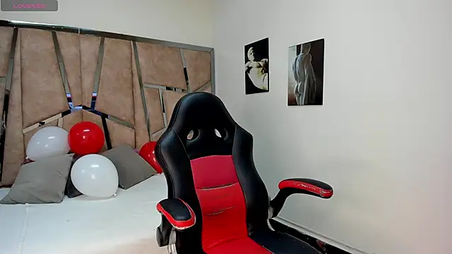 LeandroRusso online show from February 16, 8:33 pm