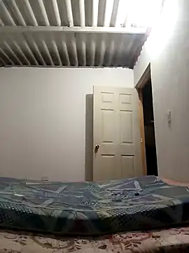 LoonyIdiot online show from April 9, 10:49 pm