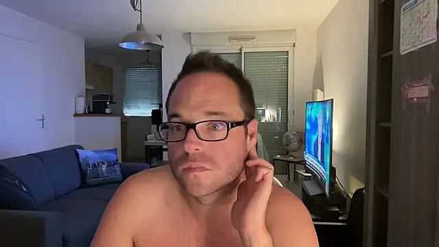 Funnyjul31 online show from September 12, 5:35 pm