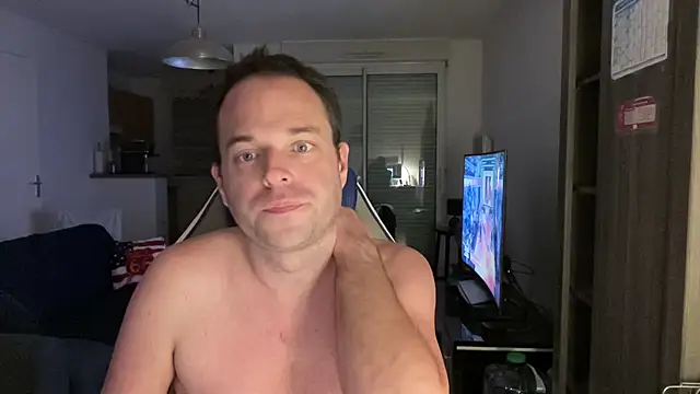 Funnyjul31 online show from March 3, 6:29 pm