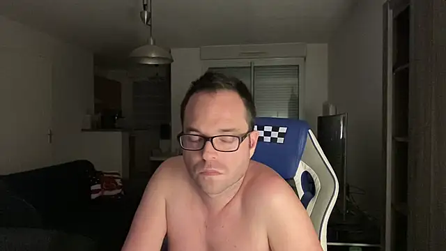 Funnyjul31 online show from February 8, 8:21 pm