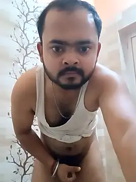 guavam65 online show from March 23, 4:24 pm