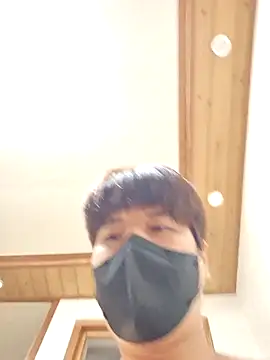 Tyyyggjju online show from November 7, 12:30 pm