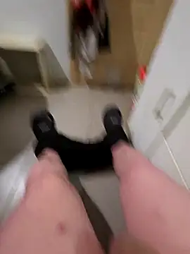 Usame como quieras online show from March 23, 1:39 pm