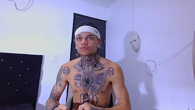 hot man05 online show from December 18, 12:39 am