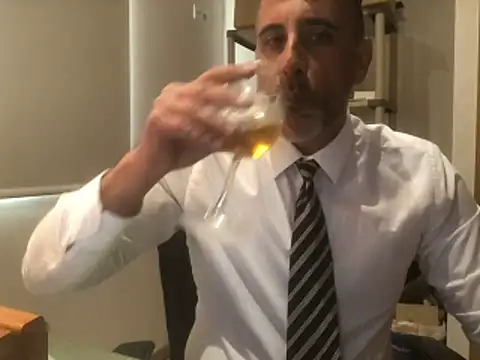 66MA69 online show from March 29, 4:07 pm