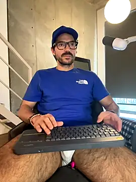 Snapshot of Nikolaj-pristino chatting on September 21, 5:46 pm Nikolaj-pristino online show from September 21, 5:46 pm