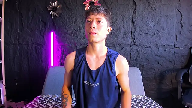 marcuscollins1  online show from January 13, 1:48 pm