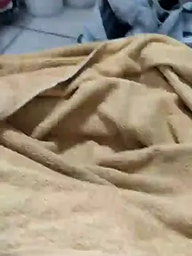 Snapshot of Mango_Cream chatting on February 11, 5:37 am Mango Cream online show from February 11, 5:37 am