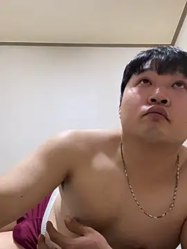 offwhite777 online show from February 4, 6:49 pm