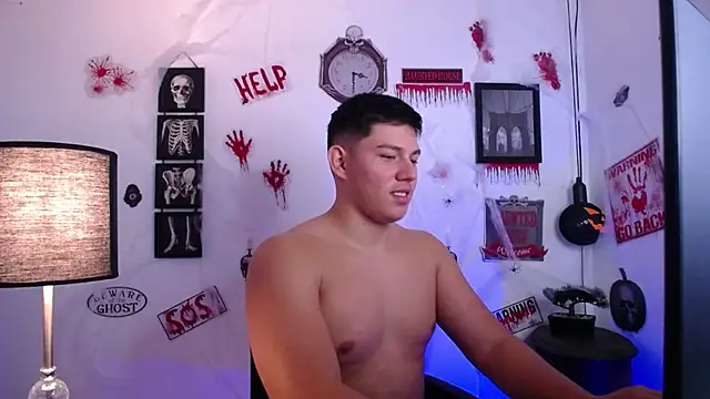 JamesCr  online show from October 31, 12:41 pm