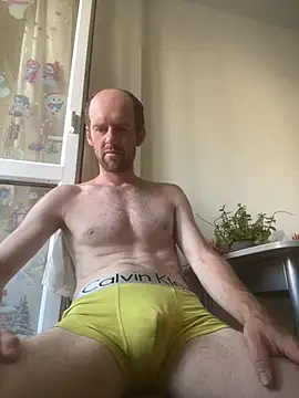 LynnAhNight online show from July 24, 3:37 am