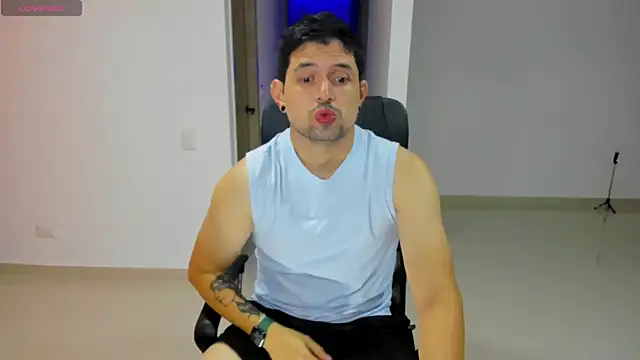 ILoveNYStyle online show from October 10, 11:15 am