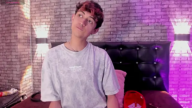 Allen Starck online show from February 2, 7:33 pm