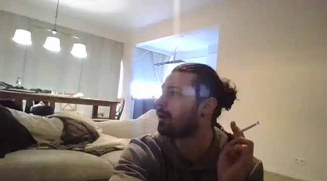 sheiizaak online show from February 7, 10:19 am