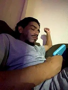 Mineirinho043 online show from November 9, 11:20 pm