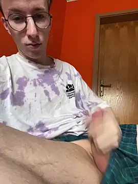 ItsMeLumisch online show from September 26, 9:29 am