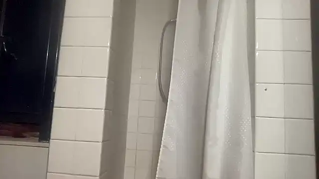 LeoLovelyDick online show from January 11, 5:05 pm