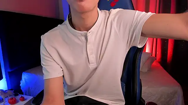 NovaaWheler online show from October 10, 8:45 pm