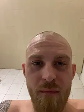 18Hotcouple online show from February 4, 8:17 pm