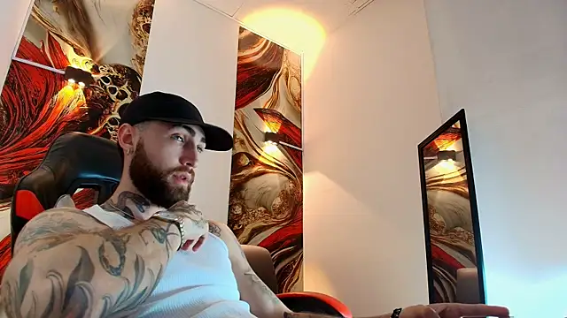 Luke davis01 online show from July 11, 1:46 pm