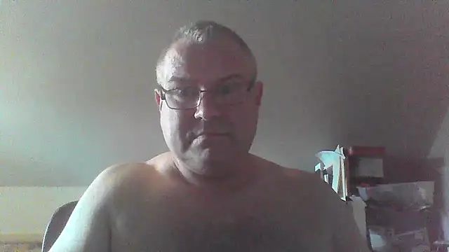 Snapshot of mkestr69 chatting on September 25, 5:56 pm mkestr69 online show from September 25, 5:56 pm