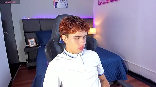 Aiiden 15 online show from January 19, 1:24 pm