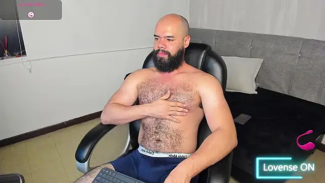 Luke Diaz7 online show from October 5, 5:00 am