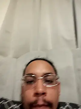 Snapshot of Rican8inches chatting on October 28, 5:26 pm Rican8inches online show from October 28, 5:26 pm