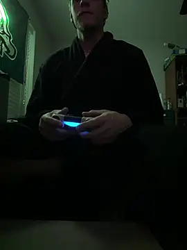 theycallmes3x online show from March 4, 5:25 am