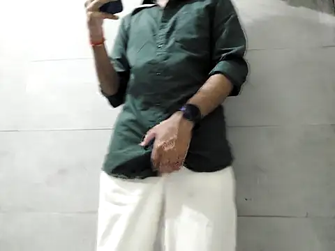 Snapshot of Lustyluckyy chatting on September 8, 6:07 pm Lustyluckyy online show from September 8, 6:07 pm