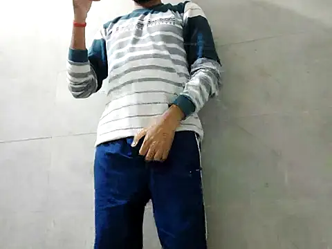 Snapshot of Lustyluckyy chatting on February 27, 5:47 pm Lustyluckyy online show from February 27, 5:47 pm