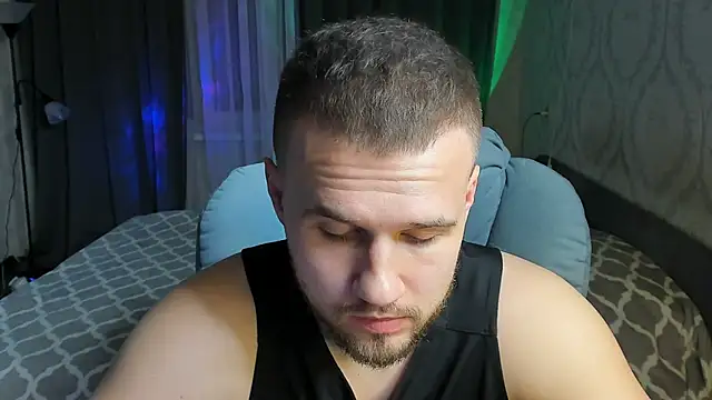 Vladik b online show from March 1, 7:26 pm