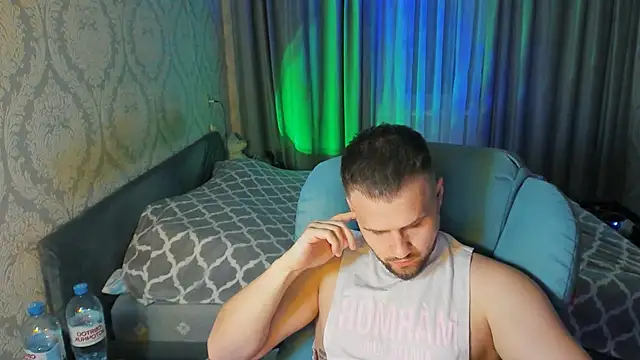 Vladik b online show from March 18, 6:55 pm