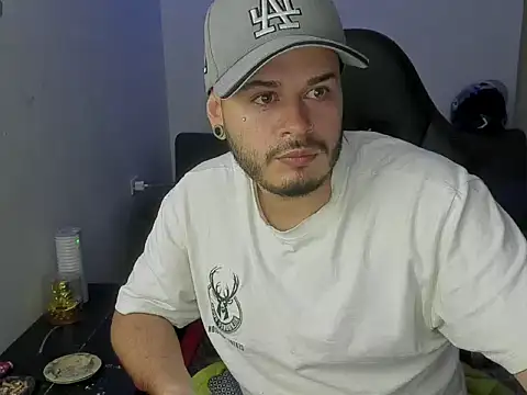 ragnar lothbrok777 online show from April 20, 12:35 am