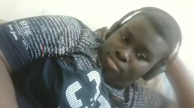 Akawsijunior21 online show from March 3, 5:45 pm