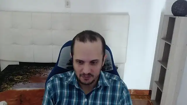 JhonTorres018 online show from November 21, 9:41 am