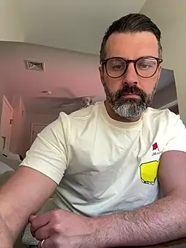 plaintreebull online show from April 10, 6:26 pm