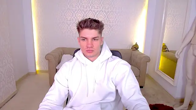 MaxKaiden online show from April 11, 9:13 am