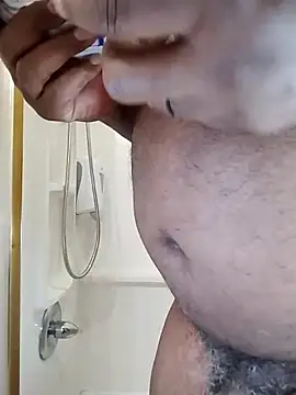 Snapshot of KingSlim56 chatting on September 15, 1:23 pm KingSlim56 online show from September 15, 1:23 pm