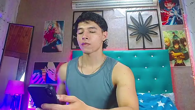 LiamAndrewzz online show from October 4, 7:18 pm