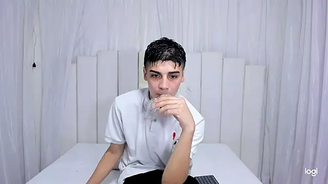 frank jhonsson online show from November 12, 4:46 pm