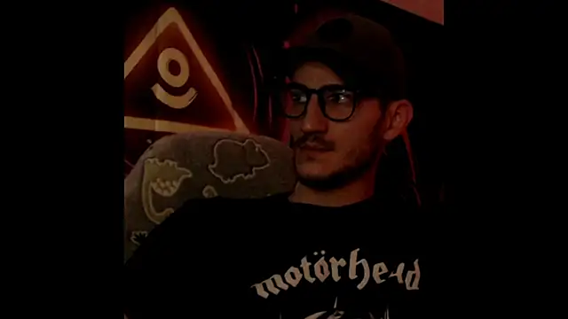 yoyoboy988 online show from December 2, 3:26 pm