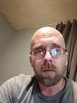 taterae online show from April 8, 11:09 am